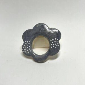 flower brooch dotted